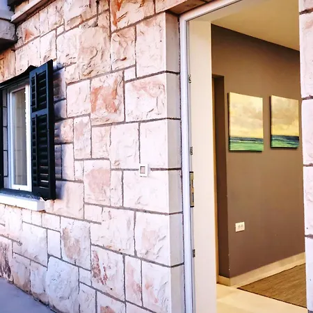 Iva * דוברובניק