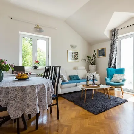 Iva Apartman