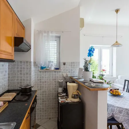 Iva Apartment *